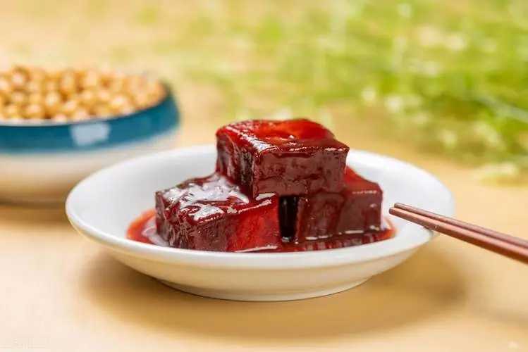 豆腐乳包裝新革命:全自動小方盒豆腐乳包裝機提升品質(zhì)與便捷性