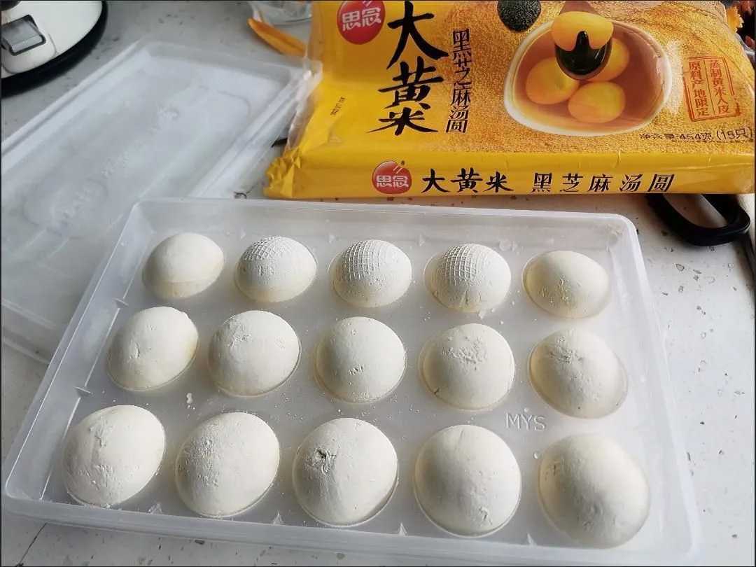 智凍未來，包攬高效：呂工機械開啟速凍食品包裝新紀(jì)元