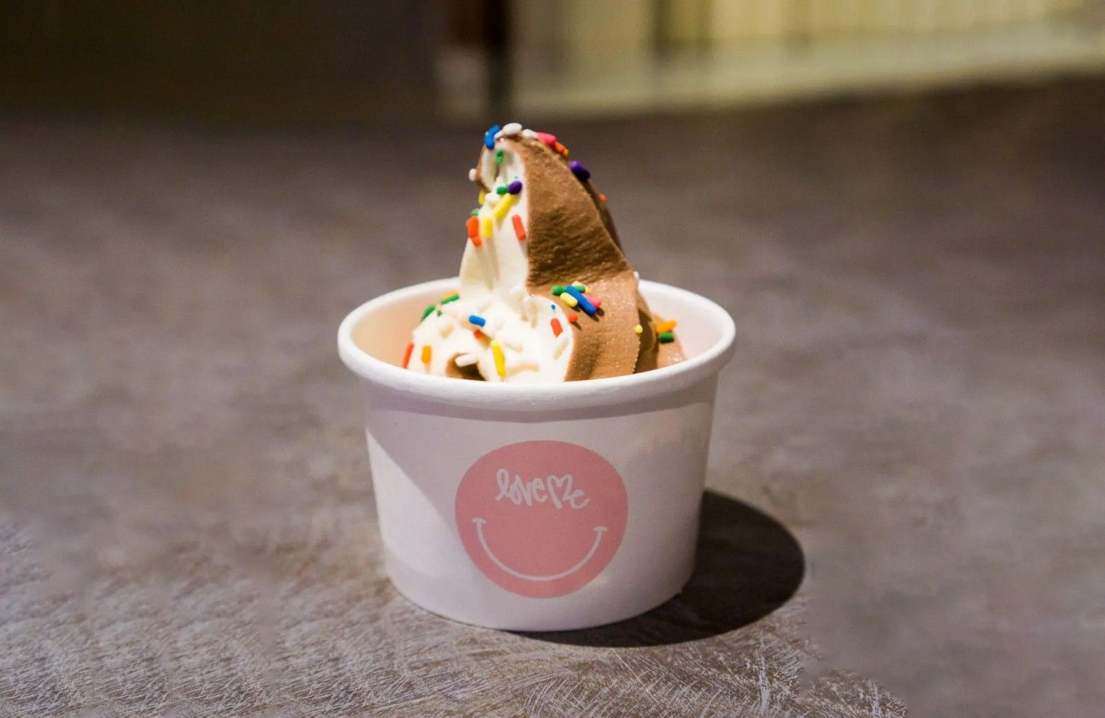 1740721468826384.jpg 冰淇淋03.jpg